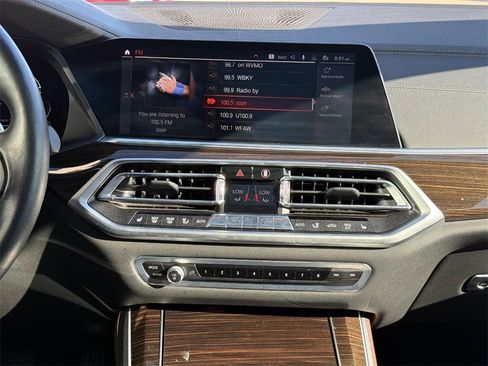 Used 2021 BMW X5 xDrive40i w/ Convenience Package image 12