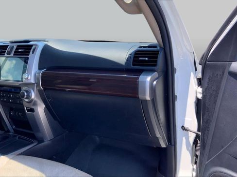 Used 2014 Toyota 4Runner Limited RWD image 18
