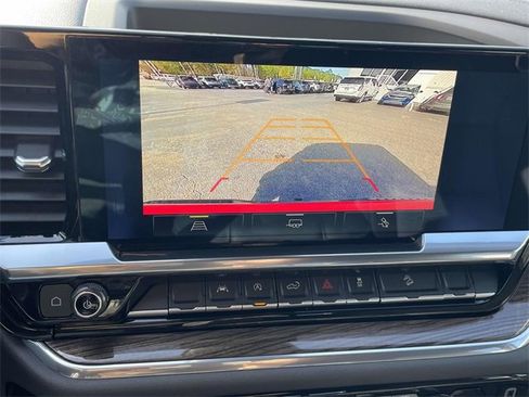 Certified 2024 Chevrolet Silverado 1500 LT Trail Boss w/ Convenience Package II image 20