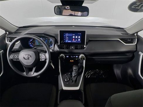 Used 2025 Toyota RAV4 LE image 27