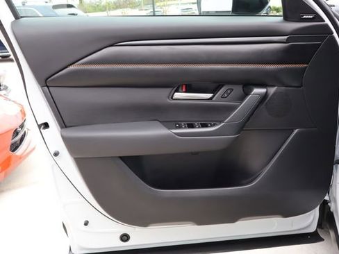 Used 2025 MAZDA CX-50 AWD 2.5 S w/ Premium Plus Pkg image 27