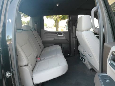 Used 2025 Chevrolet Silverado 1500 LT RWD image 24