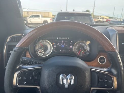 Used 2022 RAM 1500 Limited w/ Trailer Tow Group AWD/4WD image 17