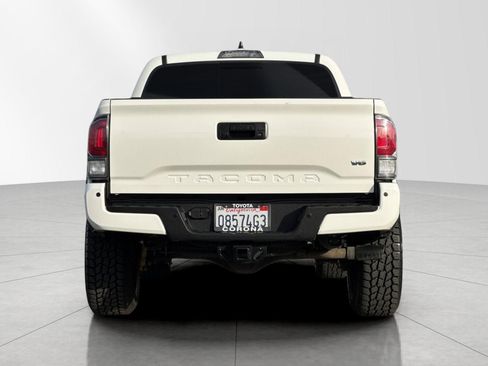 Used 2021 Toyota Tacoma TRD Off-Road w/ Technology Package image 4