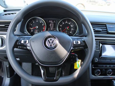 Used 2018 Volkswagen Passat 2.0T S w/ Driver Assistance Package image 11