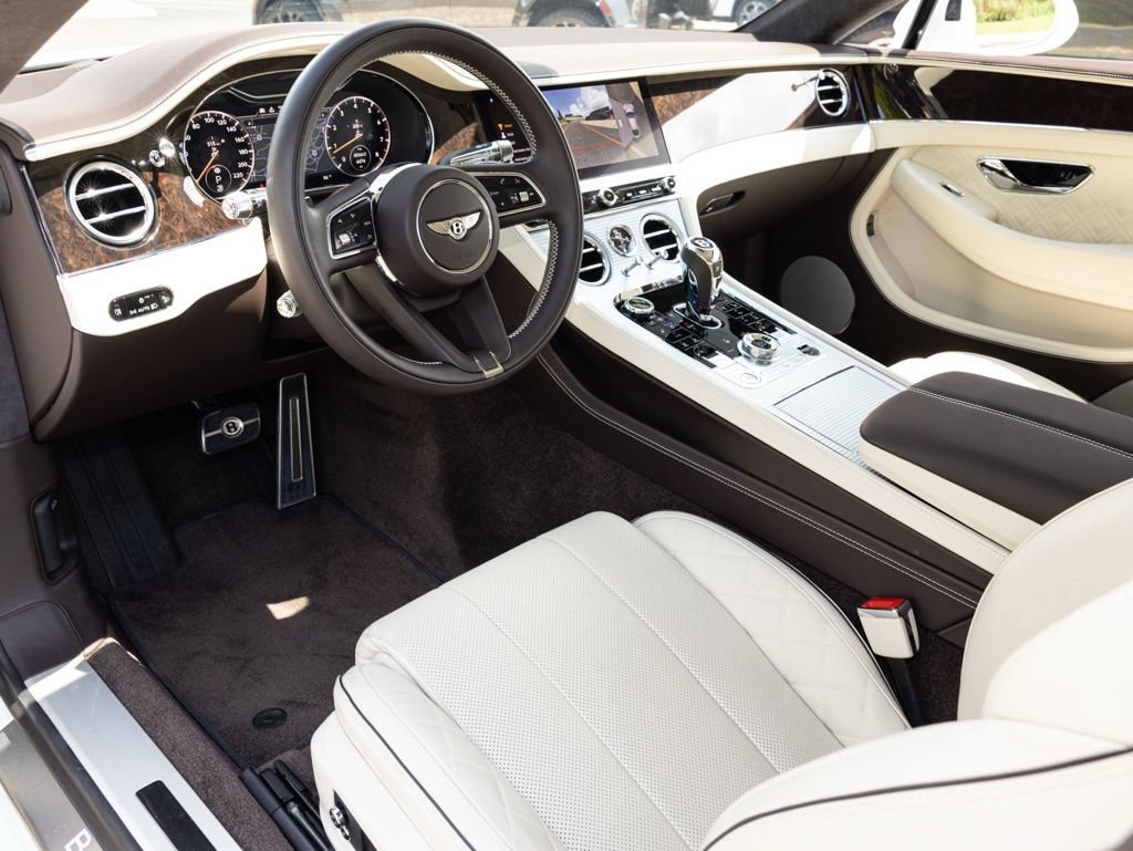 Used 2022 Bentley Continental GT AWD/4WD image 27