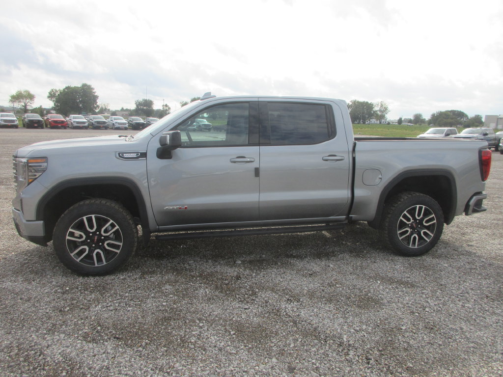 New 2026 GMC Sierra 1500 AT4 w/ AT4 Premium Package AWD/4WD image 9