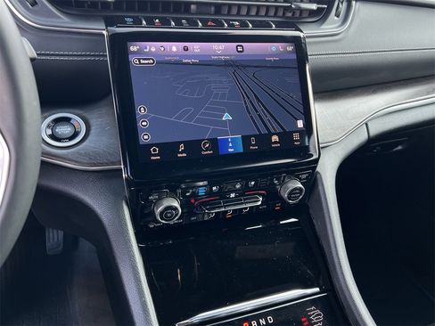 Used 2023 Jeep Grand Cherokee Overland w/ Luxury Tech Group IV image 17