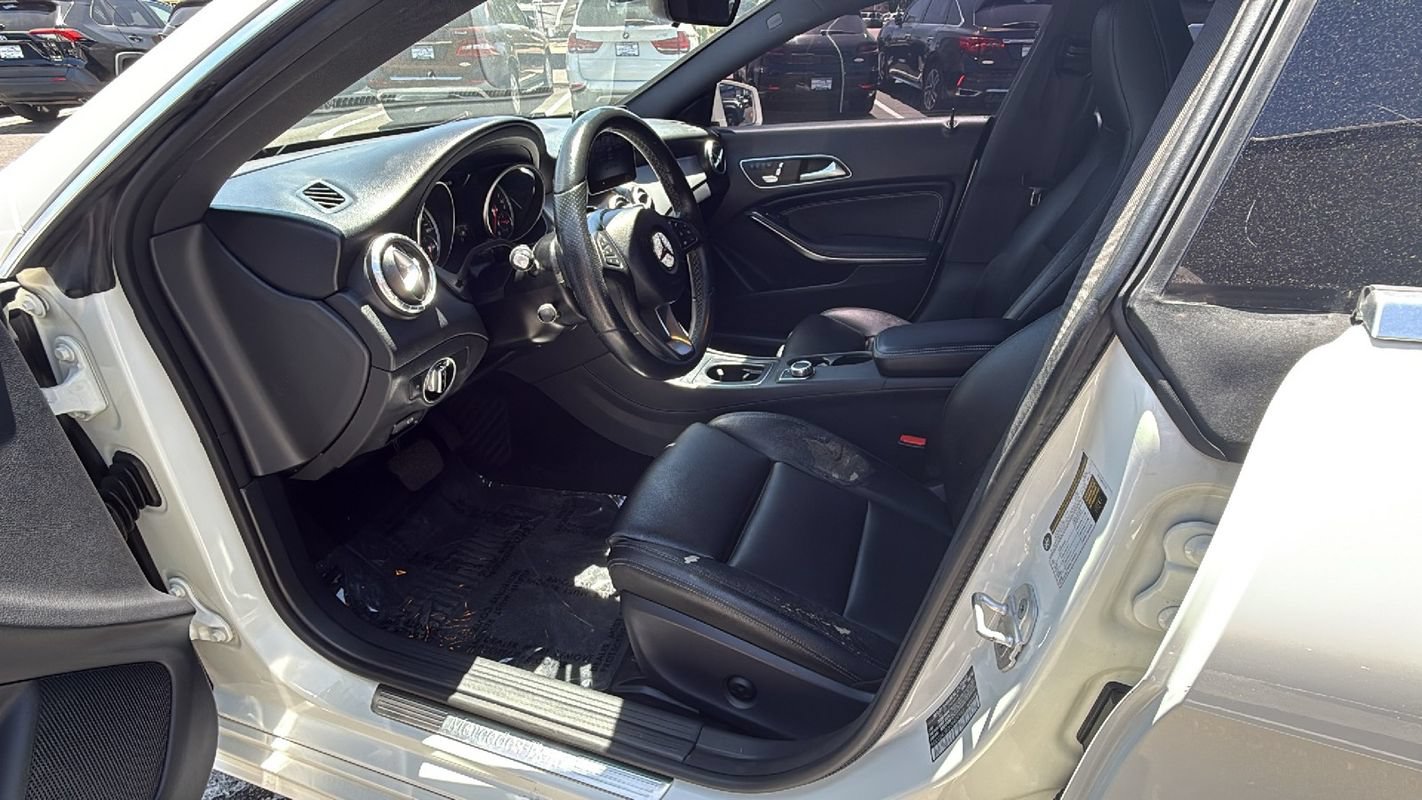 Used 2017 Mercedes-Benz CLA 250 4MATIC image 10