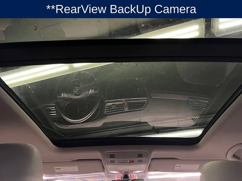 Used 2020 Volkswagen Tiguan SE w/ Panoramic Sunroof Package AWD/4WD image 10