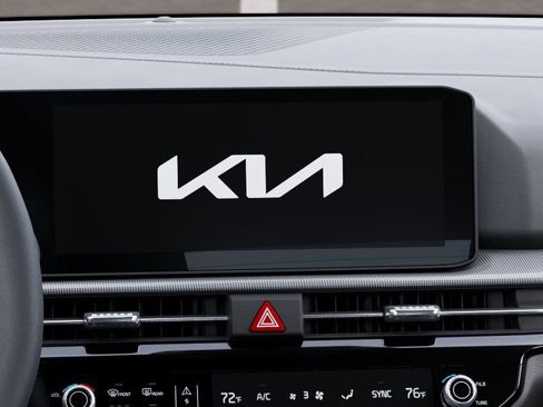 New 2026 Kia Sportage EX FWD image 20