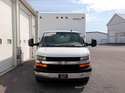 Used 2022 Chevrolet Express 3500 w/ Power Convenience Package RWD image 8
