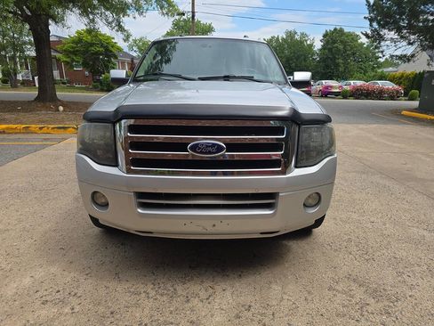 Used 2013 Ford Expedition Limited RWD image 5