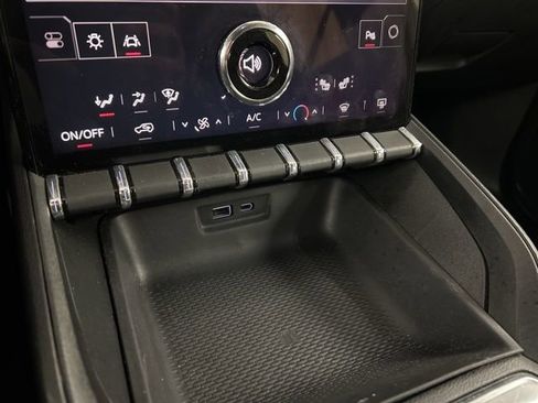 Used 2025 GMC Terrain Elevation image 15