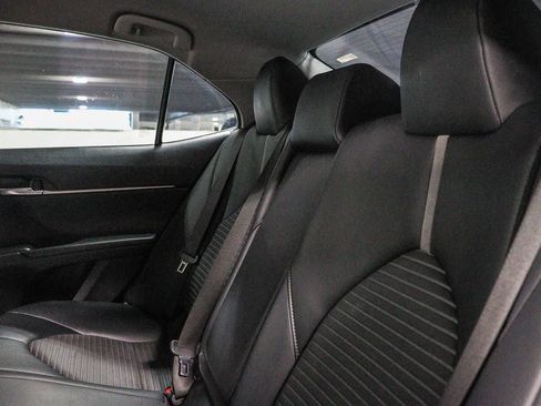 Certified 2023 Toyota Camry SE FWD image 19