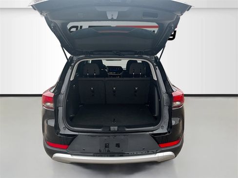 Used 2024 Chevrolet TrailBlazer LT w/ LT Cold Weather Package image 24