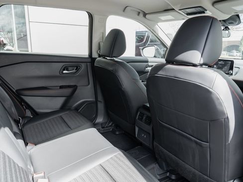 New 2026 Nissan Rogue SV AWD/4WD image 25