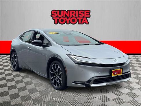 Certified 2024 Toyota Prius Prime FWD image 1