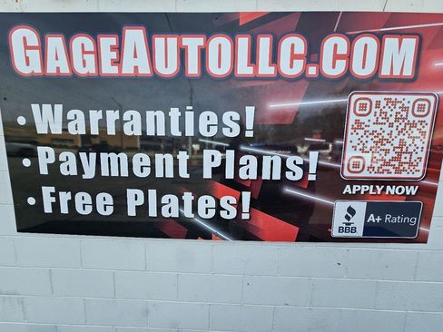 Used 2018 Buick Encore Sport Touring image 17