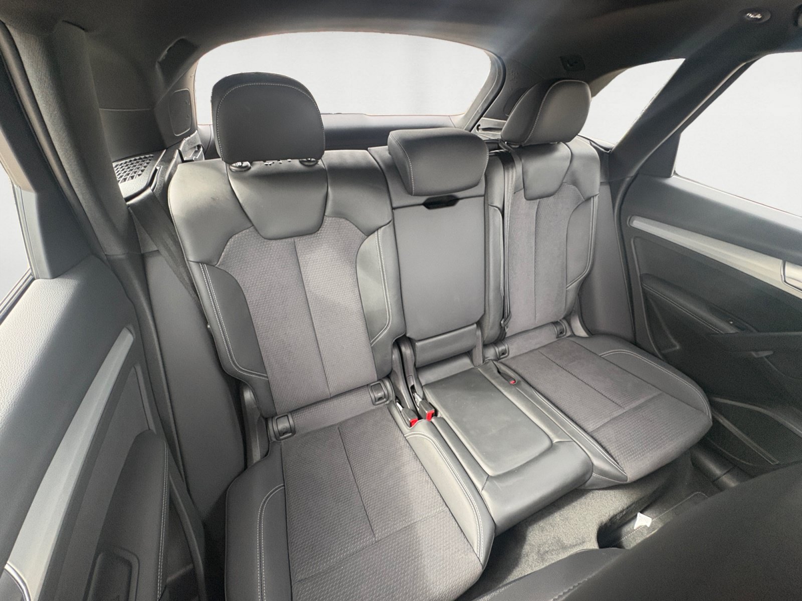 Used 2024 Audi Q5 e Premium Plus AWD/4WD image 18