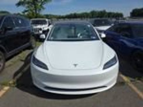 Used 2024 Tesla Model 3 Standard Range RWD image 4