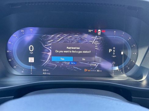 Certified 2023 Volvo XC40 B5 Ultimate w/ Protection Package Premier image 20