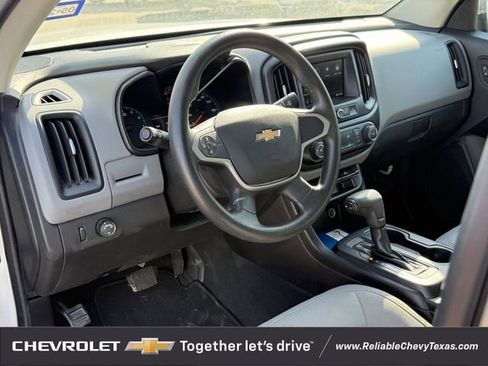 Used 2020 Chevrolet Colorado W/T w/ WT Convenience Package RWD image 6