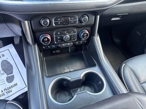 Used 2024 Chevrolet Tahoe Premier RWD image 19