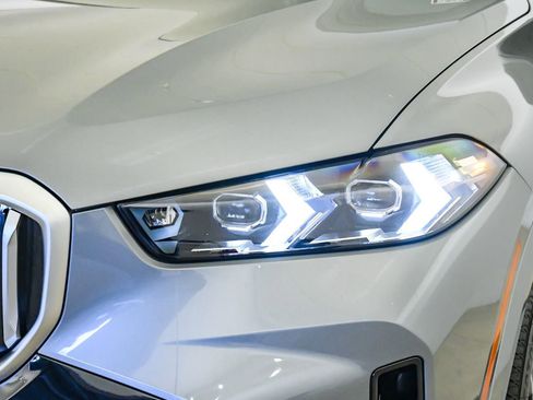 Used 2026 BMW X5 sDrive40i w/ M Sport Package RWD image 9