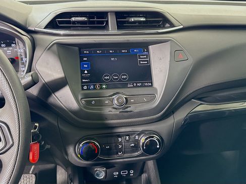 Used 2021 Chevrolet TrailBlazer LS FWD image 18