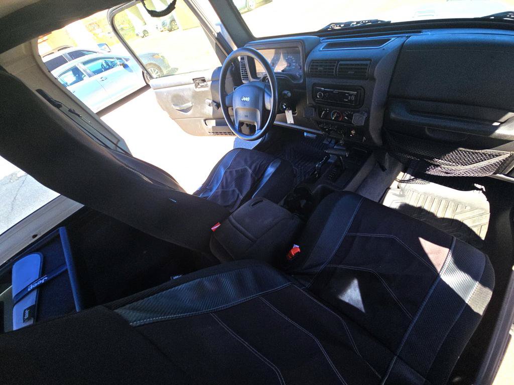Used 2004 Jeep Wrangler X w/ Convenience Group AWD/4WD image 24