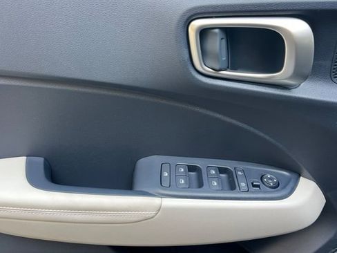 New 2026 Hyundai Venue SEL image 11