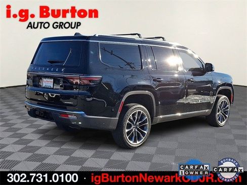 Certified 2022 Jeep Wagoneer Series III w/ Premium Group I image 6