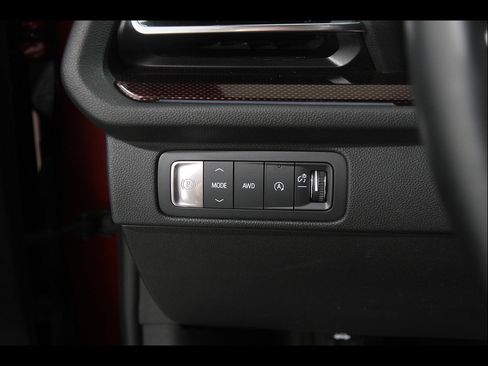 Used 2024 Chevrolet Traverse Z71 w/ Enhanced Driving Package AWD/4WD image 6