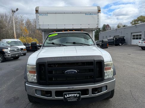 Used 2009 Ford F550 2WD Regular Cab Super Duty image 3