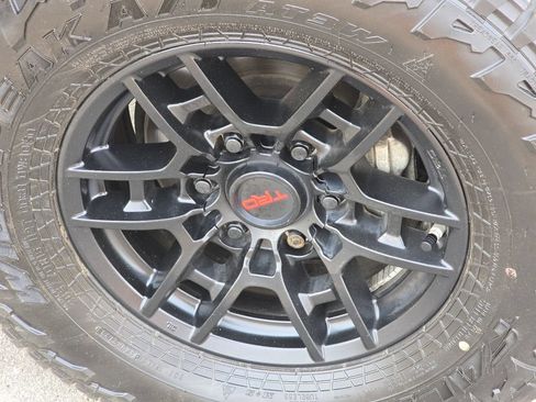 Used 2020 Toyota Tacoma TRD Pro AWD/4WD image 24
