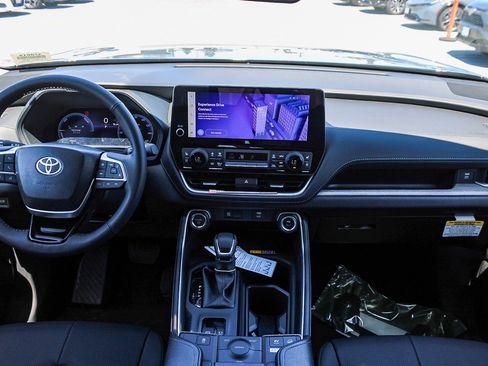 New 2026 Toyota Grand Highlander AWD Hybrid image 15