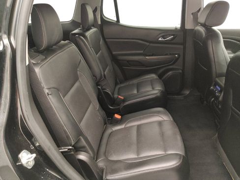 Used 2019 GMC Acadia SLT w/ Black Edition image 19