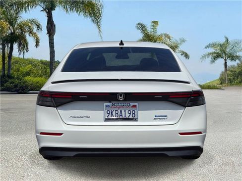 Used 2024 Honda Accord Sport image 5