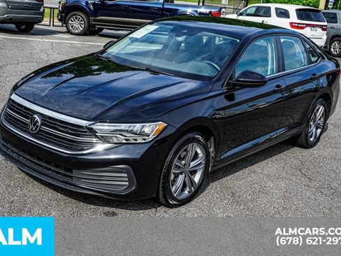 Used 2024 Volkswagen Jetta SE FWD image 14