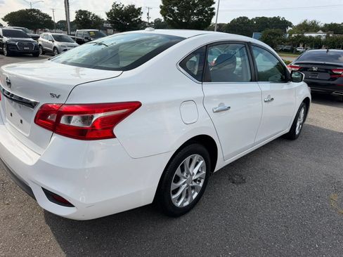 Used 2016 Nissan Sentra SV w/ Style Package FWD image 5