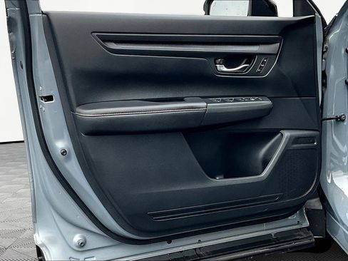 Used 2025 Honda CR-V Sport-L image 19