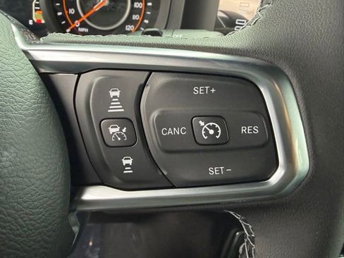 New 2026 Jeep Wrangler Unlimited Sahara AWD/4WD image 18