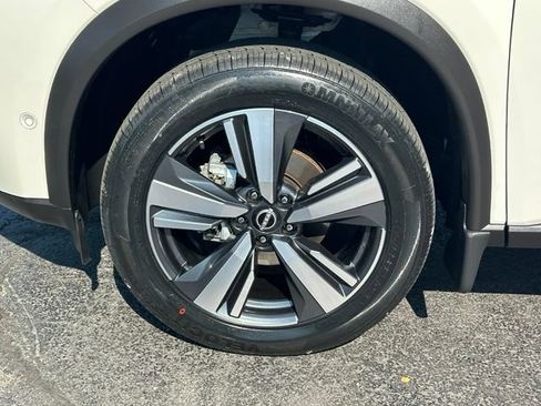 Certified 2023 Nissan Rogue SL w/ SL Premium Package AWD/4WD image 9
