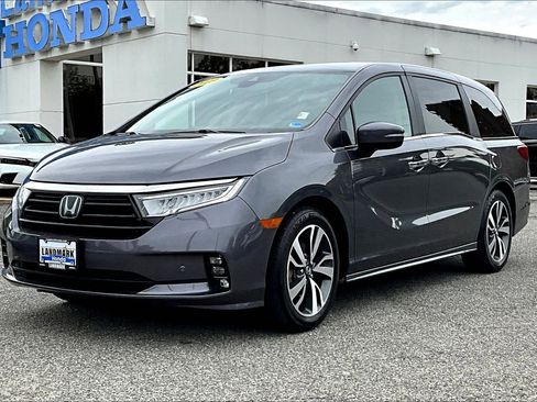 Used 2023 Honda Odyssey Touring image 1