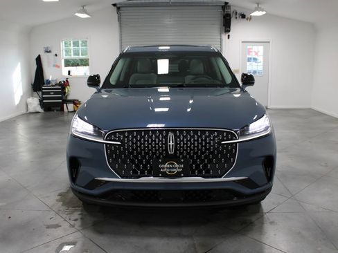 New 2025 Lincoln Aviator Premiere w/ Equipment Group 101A image 2