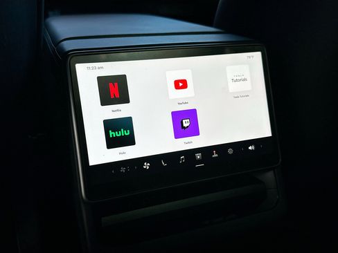 Used 2025 Tesla Model 3 Long Range image 25