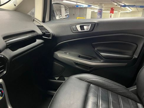 Used 2020 Ford EcoSport Titanium image 30