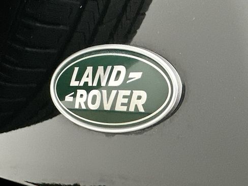 Used 2023 Land Rover Defender 110 V8 image 34