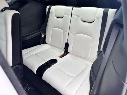 Used 2022 Tesla Model Y Long Range image 14